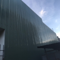 Nhận ốp tôn chống thấm tường Nhận ốp tôn chống thấm tường