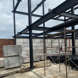 Thi công nhà tiền chế với tấm bê tông nhẹ Thi công nhà tiền chế với tấm bê tông nhẹ